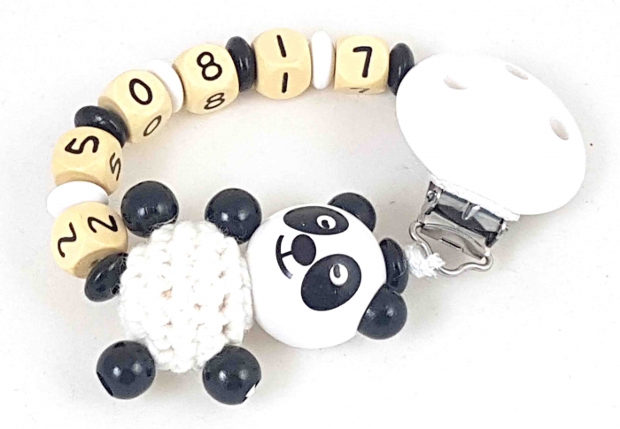 Schnullerkette mit Namen "Panda&Häkelkörper" in schwarz/weiß