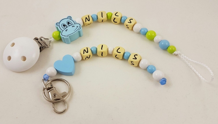 Geschenkset Schnullerkette mit Fädelmotiv Hippo & Schlüsselanhänger mit Fädelmotiv Herz