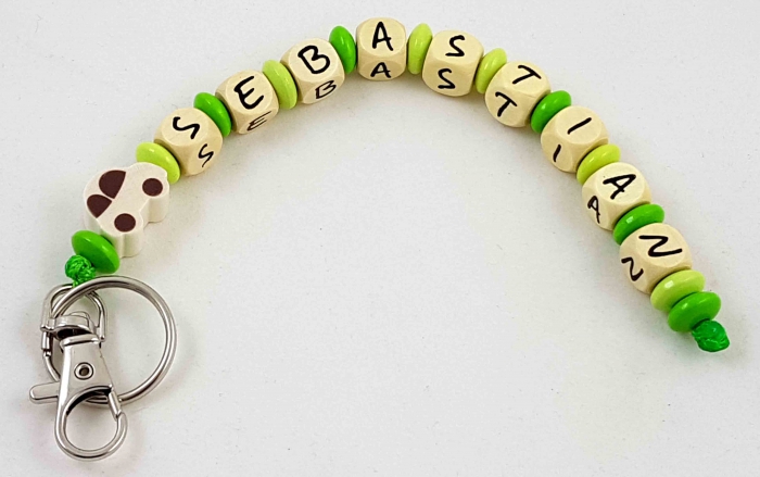 Schlüsselanhänger mit Name "Auto" in apfelgrün/lemon/natur