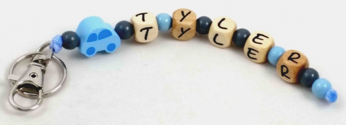 Schlüsselanhänger mit Name "Auto" in babyblau/dunkelgrau