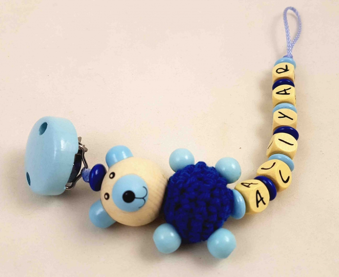 Schnullerkette mit Name "3D Bär&Häkelkörper" in babyblau/dunkelblau