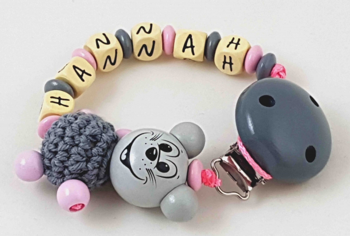 Schnullerkette mit Name "3D Maus&Häkelkörper" in babyrosa/grau