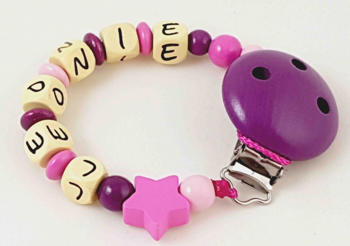 Schnullerkette mit Name "Stern" in babyrosa/pflaume/pink